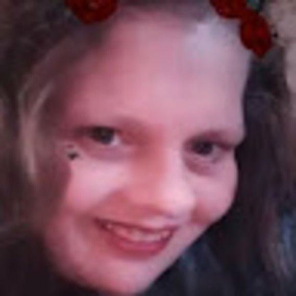 Meet your Posher, Kerri - Picture 1 of 1